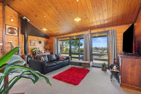 Photo of property in 38 Endeavour Avenue, Welcome Bay, Tauranga, 3112