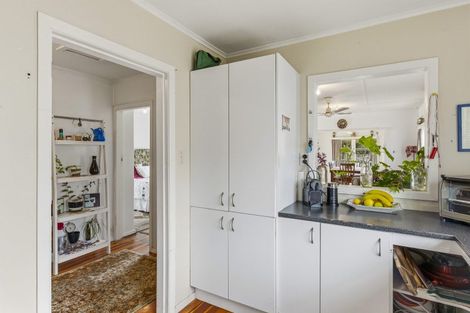 Photo of property in 13 Rua Road, Paraparaumu Beach, Paraparaumu, 5032