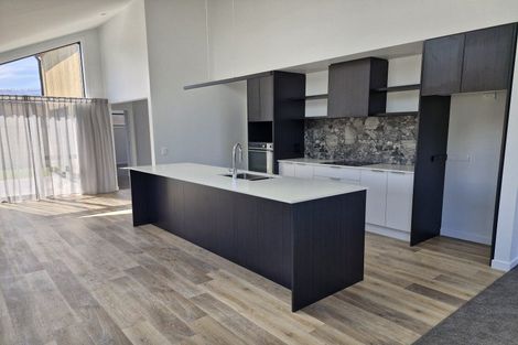 Photo of property in 121 Wooing Tree Avenue, Cromwell, 9310