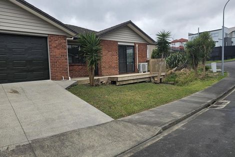 Photo of property in 10 Vino Cina Heights, Ranui, Auckland, 0612