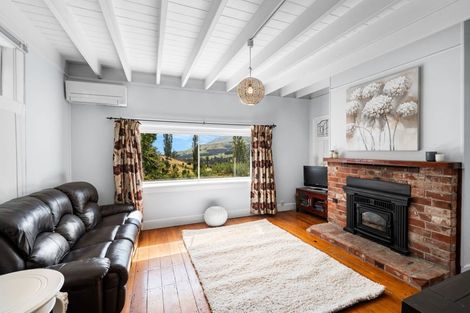 Photo of property in 8 Shadbolts Road, Pigeon Bay, Akaroa, 7583