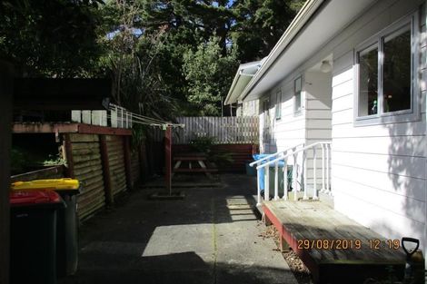 Photo of property in 3 Spruce Grove, Ranui, Porirua, 5024