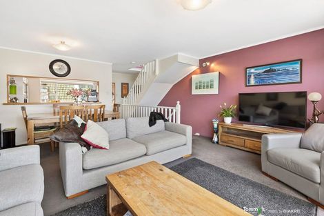 Photo of property in Mcfarlane Mews, 2/2 Mcfarlane Street, Mount Victoria, Wellington, 6011