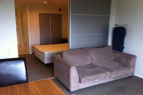 Photo of property in Luna Apartments, 4c/16 Burton Street, Grafton, Auckland, 1010