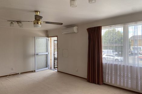 Photo of property in 2/7 Cascades Road, Pakuranga Heights, Auckland, 2010