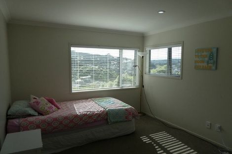 Photo of property in 76 Makara Road, Karori, Wellington, 6012