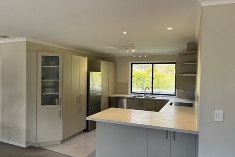 Photo of property in 174 Zanders Road, Helensville, Waimauku, 0882