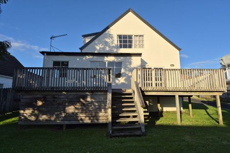 Photo of property in 14 Redfern Lane, Glenfield, Auckland, 0629