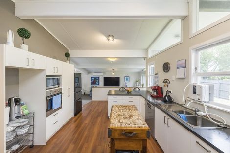 Photo of property in 34 Apollo Parade, Milson, Palmerston North, 4414