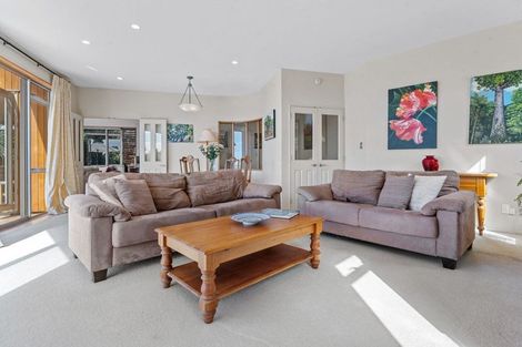 Photo of property in 3/56 Castor Bay Road, Castor Bay, Auckland, 0620