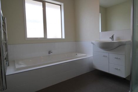 Photo of property in 2 Aroha Street, Pegasus, 7612