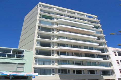 Photo of property in Oriana Apartments, 248 Oriental Parade, Oriental Bay, Wellington, 6011
