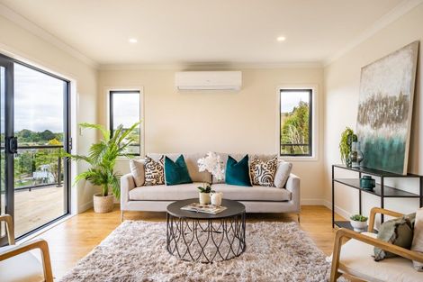 Photo of property in 14 Poto Road, Normandale, Lower Hutt, 5010