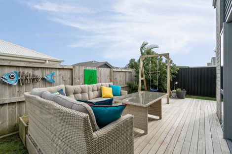 Photo of property in 14 Empire Crescent, Papamoa, 3118