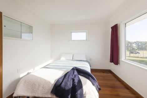 Photo of property in 106 Cemetery Road, Sanson, Palmerston North, 4479