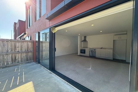 Photo of property in 24/17 Owens Place, Mount Maunganui, 3116