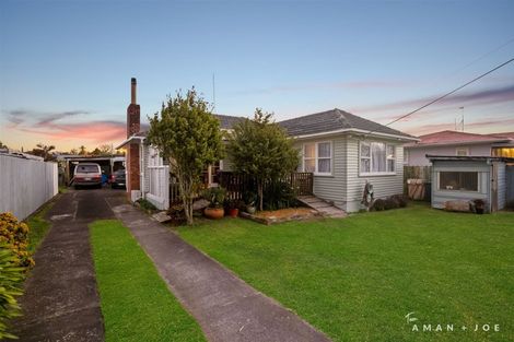 Photo of property in 9 Enderby Drive, Te Atatu Peninsula, Auckland, 0610