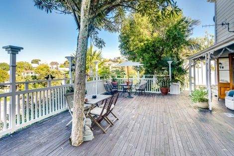 Photo of property in 5 Corry Avenue, Bluff Hill, Napier, 4110