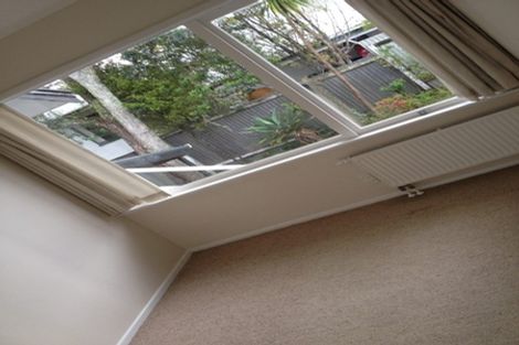 Photo of property in 43 Saffron Street, Birkdale, Auckland, 0626