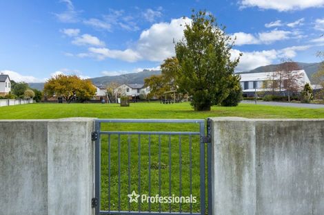 Photo of property in 64 Evergreen Crescent, Trentham, Upper Hutt, 5018