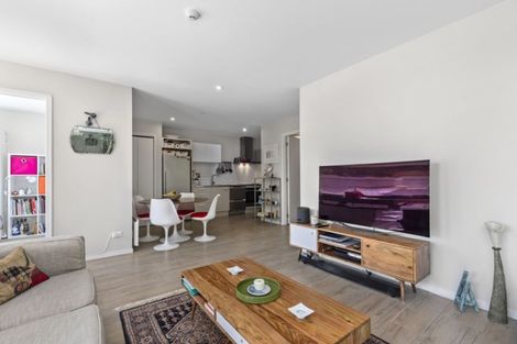 Photo of property in Norfolk Apartments, 307/19 Bute Road, Browns Bay, Auckland, 0630