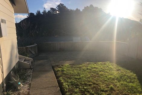 Photo of property in 25 Postgate Drive, Whitby, Porirua, 5024