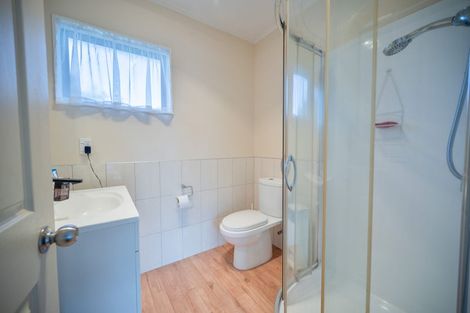 Photo of property in 64a Clevedon Road, Papakura, 2110