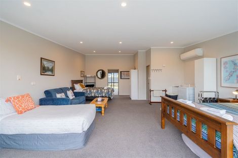 Photo of property in 21 Pop Andrew Drive, Te Anau, 9600