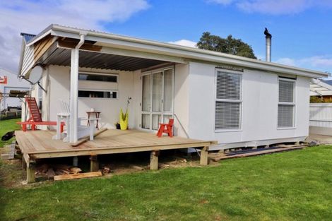 Photo of property in 10 Hunter Street, Karamea, 7893