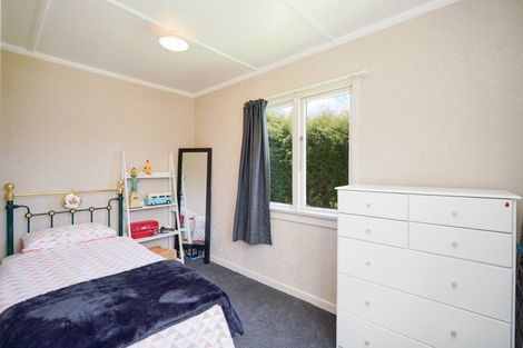 Photo of property in 18 Irvine Street, Wallacetown, 9816