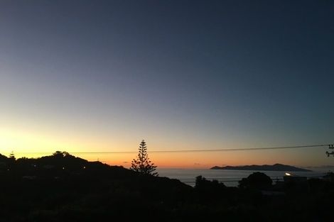 Photo of property in 6 Te Ara Road, Pukerua Bay, 5026