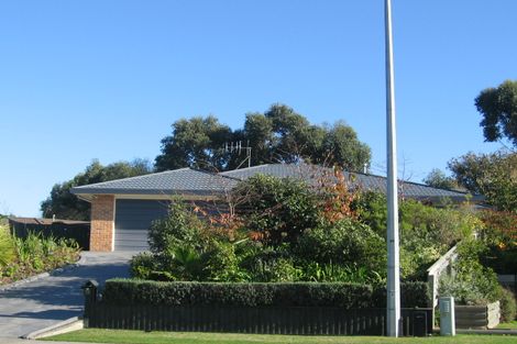 Photo of property in 38 Guildford Drive, Paraparaumu, 5032