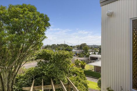 Photo of property in 245 Frankley Road, Frankleigh Park, New Plymouth, 4310