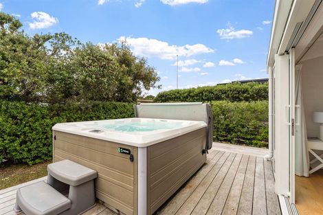 Photo of property in 25 Esme Grove, Omaha, 0986