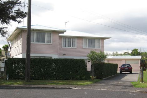 Photo of property in 5 Hurley Place, Kelston, Auckland, 0602