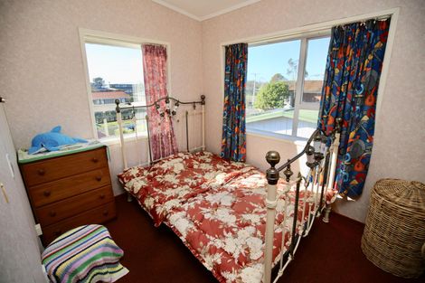 Photo of property in 27 English Street, St Andrews, Hamilton, 3200