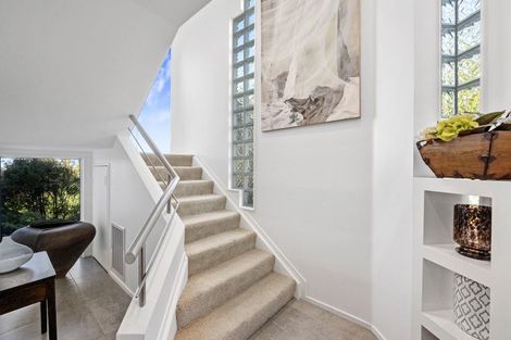 Photo of property in 2/39 Eastcliffe Road, Castor Bay, Auckland, 0620