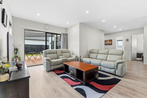 Photo of property in 11 Exmoor Road, Karaka, Papakura, 2113