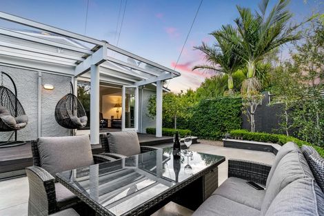 Photo of property in 1/13-15a Campbell Road, Takapuna, Auckland, 0622
