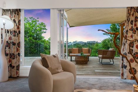 Photo of property in 90 Exmouth Road, Northcote, Auckland, 0627