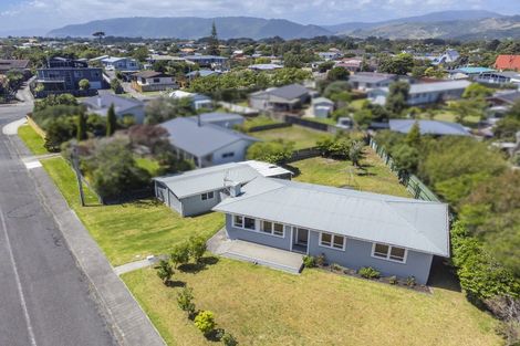 Photo of property in 40 Francis Road, Paraparaumu Beach, Paraparaumu, 5032