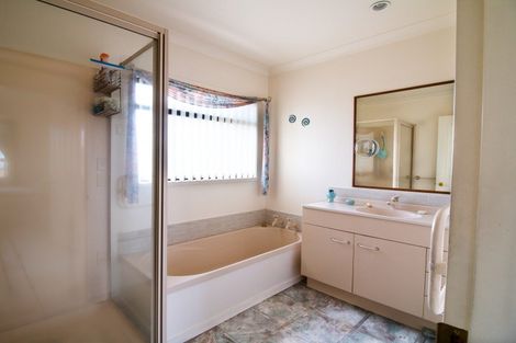 Photo of property in 15 Whetu Place, Nukuhau, Taupo, 3330