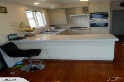 Photo of property in 2/47 Greenslade Crescent, Northcote, Auckland, 0627