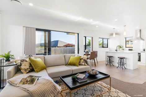 Photo of property in 7 Opouatu Avenue, Glenbrook, 2681