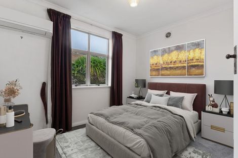 Photo of property in 15 Wellington Street, Picton, 7220