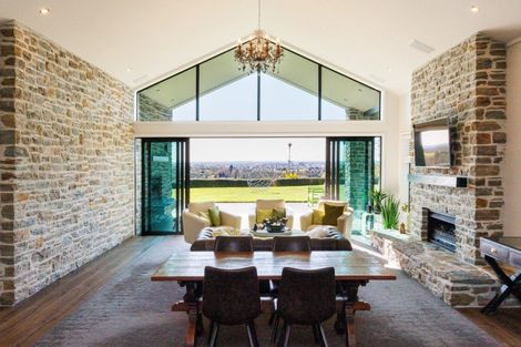 Photo of property in 21 The Strand, Fitzherbert, Palmerston North, 4410