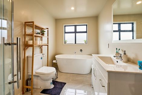 Photo of property in 99 Meremere Street, Wainuiomata, Lower Hutt, 5014