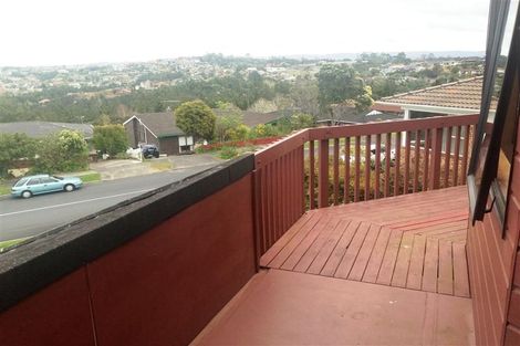 Photo of property in 53 Chelsea View Drive, Chatswood, Auckland, 0626