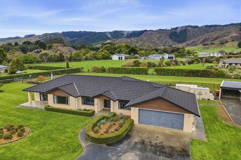 Photo of property in 53 Pohutukawa Drive, Levin, 5571