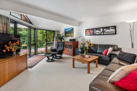 Photo of property in 99a Lake Road, Belmont, Auckland, 0622